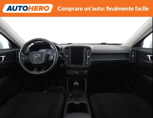 VOLVO XC40 T2 Momentum Core