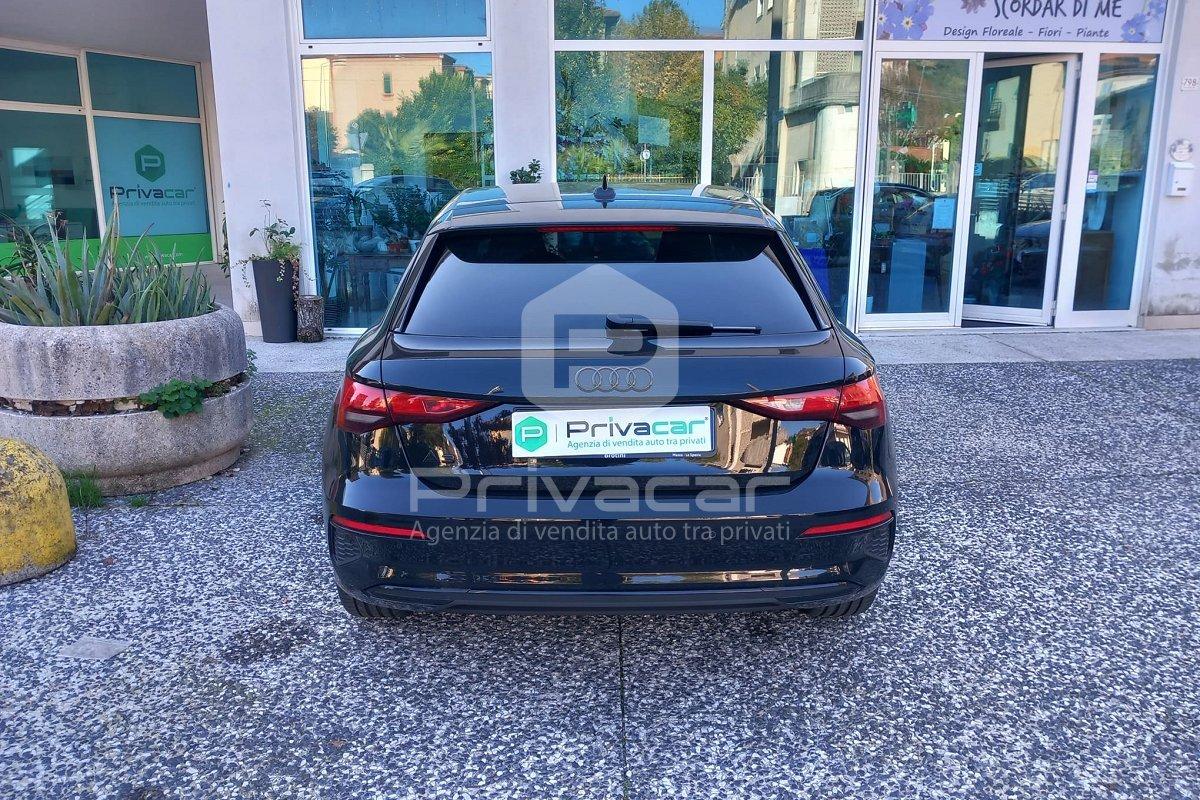 AUDI A3 Sedan 30 TFSI S tronic Business Advanced