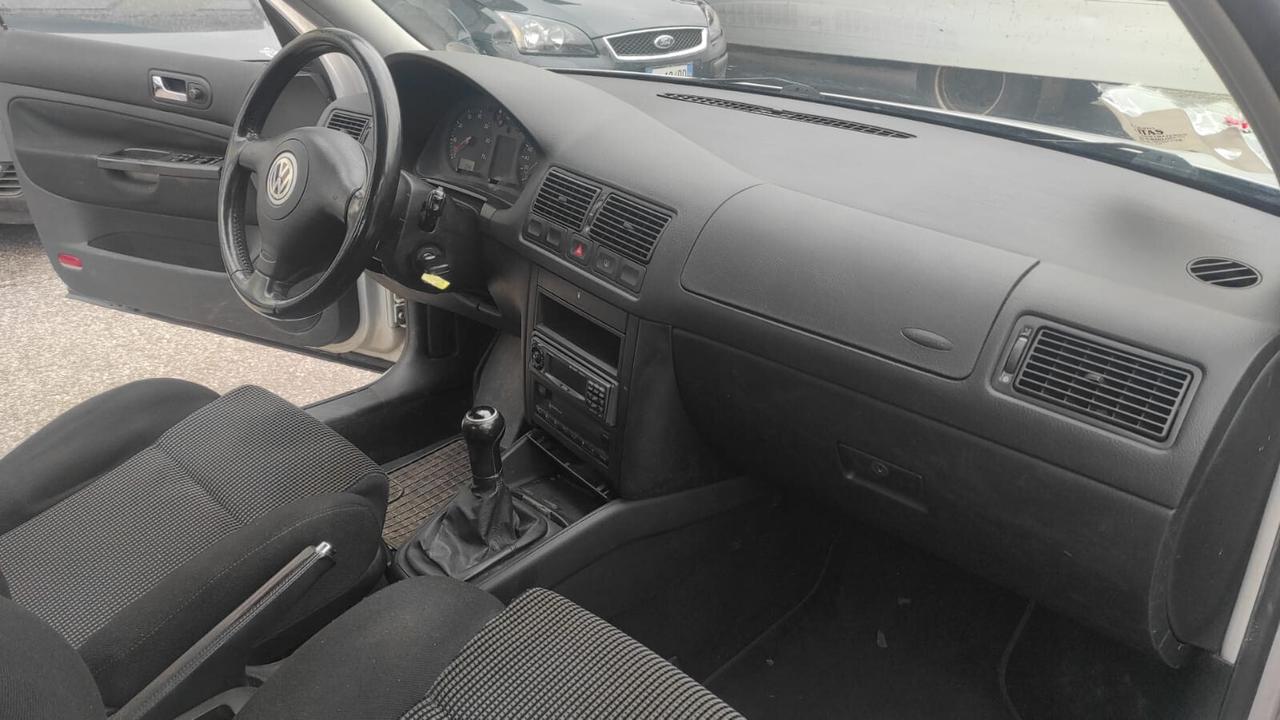 VOLKSWAGEN GOLF 4 BENZINA 1.6 100CV