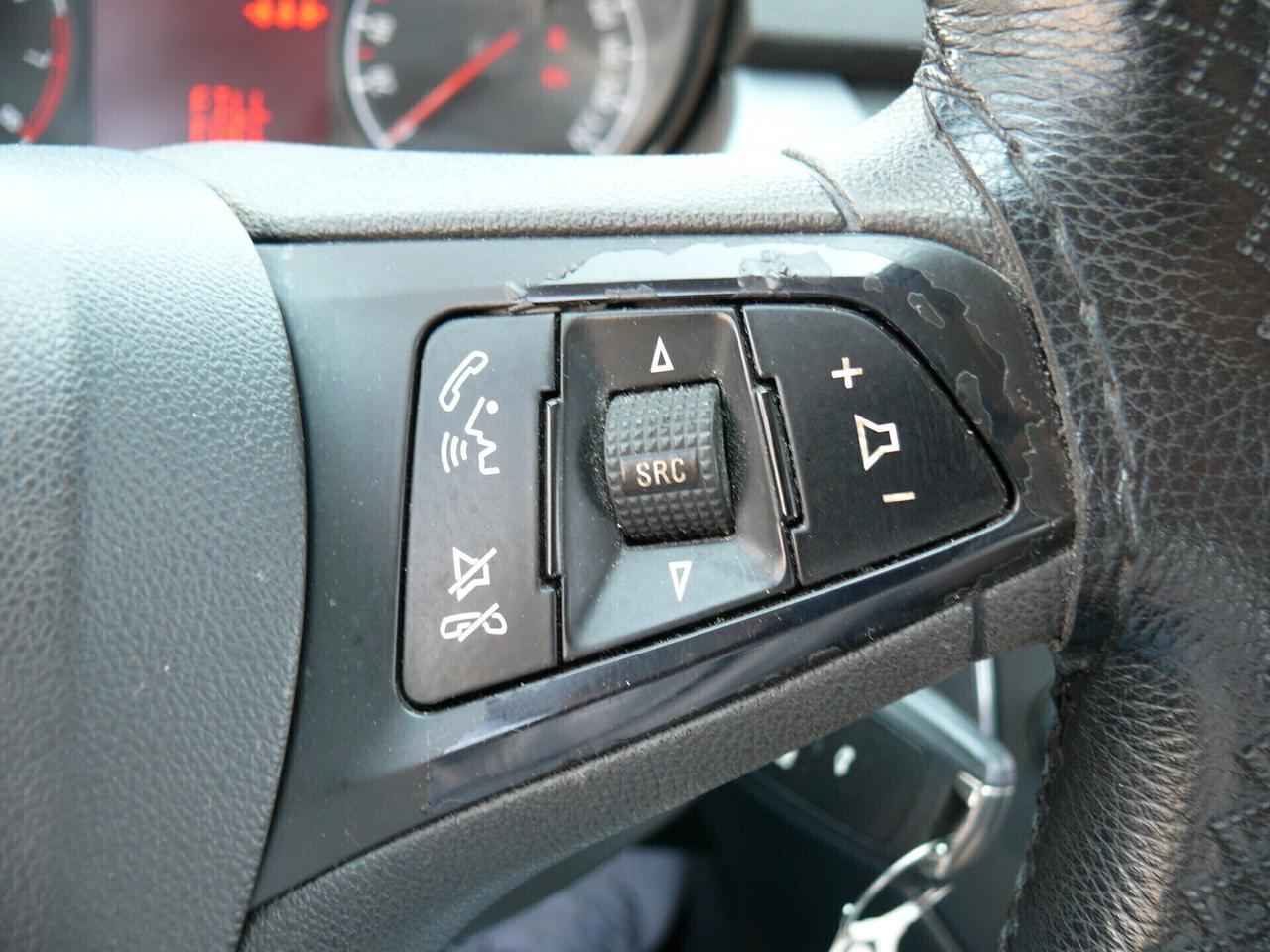 Opel Corsa 1.4 75 CV 5 porte - (M1341)