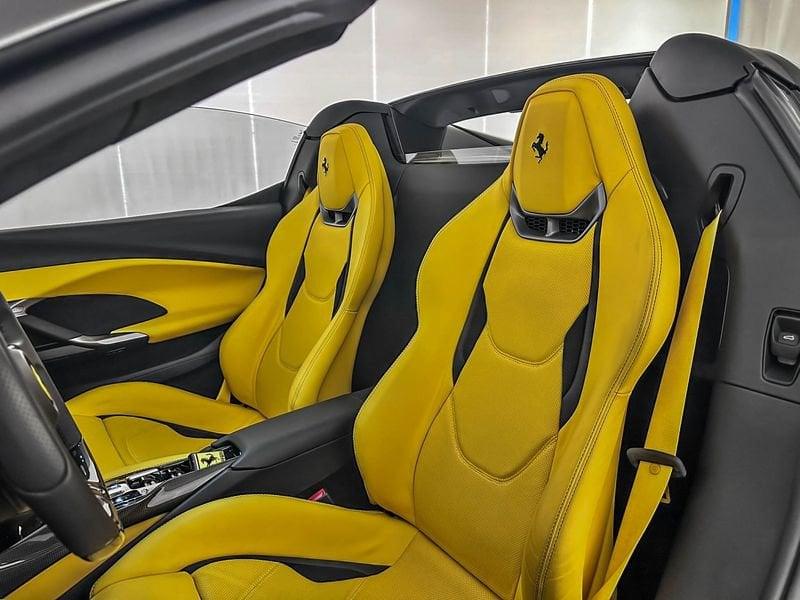 Ferrari 296 GTS 3.0 Hybrid DCT GTS