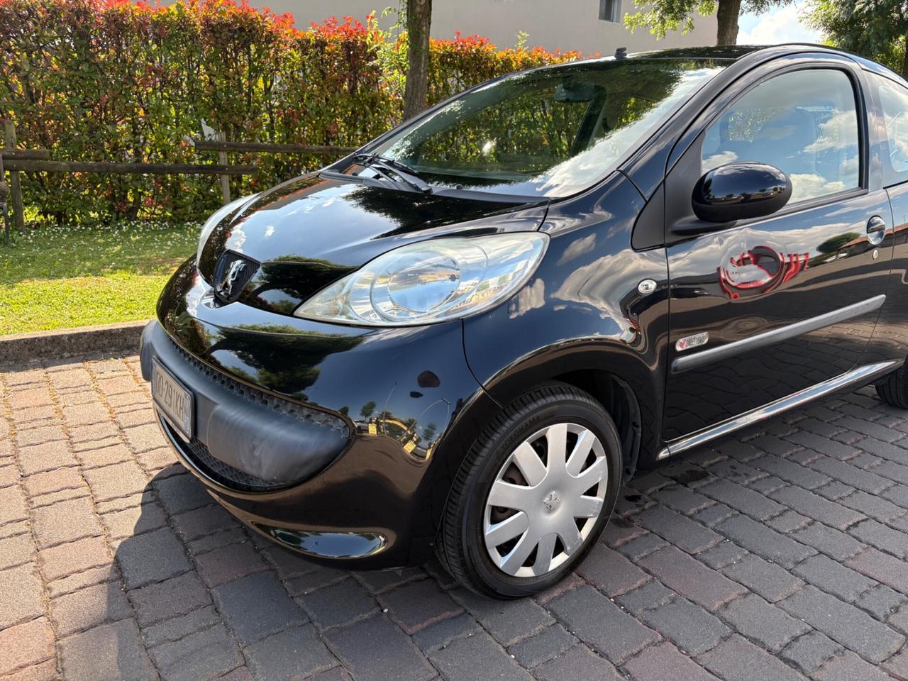 Peugeot 107 1.0 68CV 3p. Sweet Years