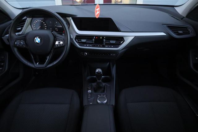 BMW 118 i 5p. Business Advantage