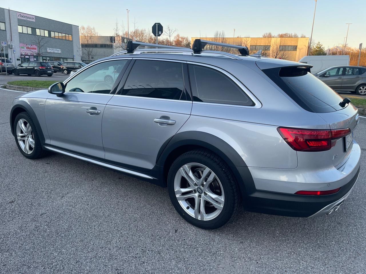 Audi A4 allroad 3.0 TDI 218 CV*Automatik*Pelle*Navi