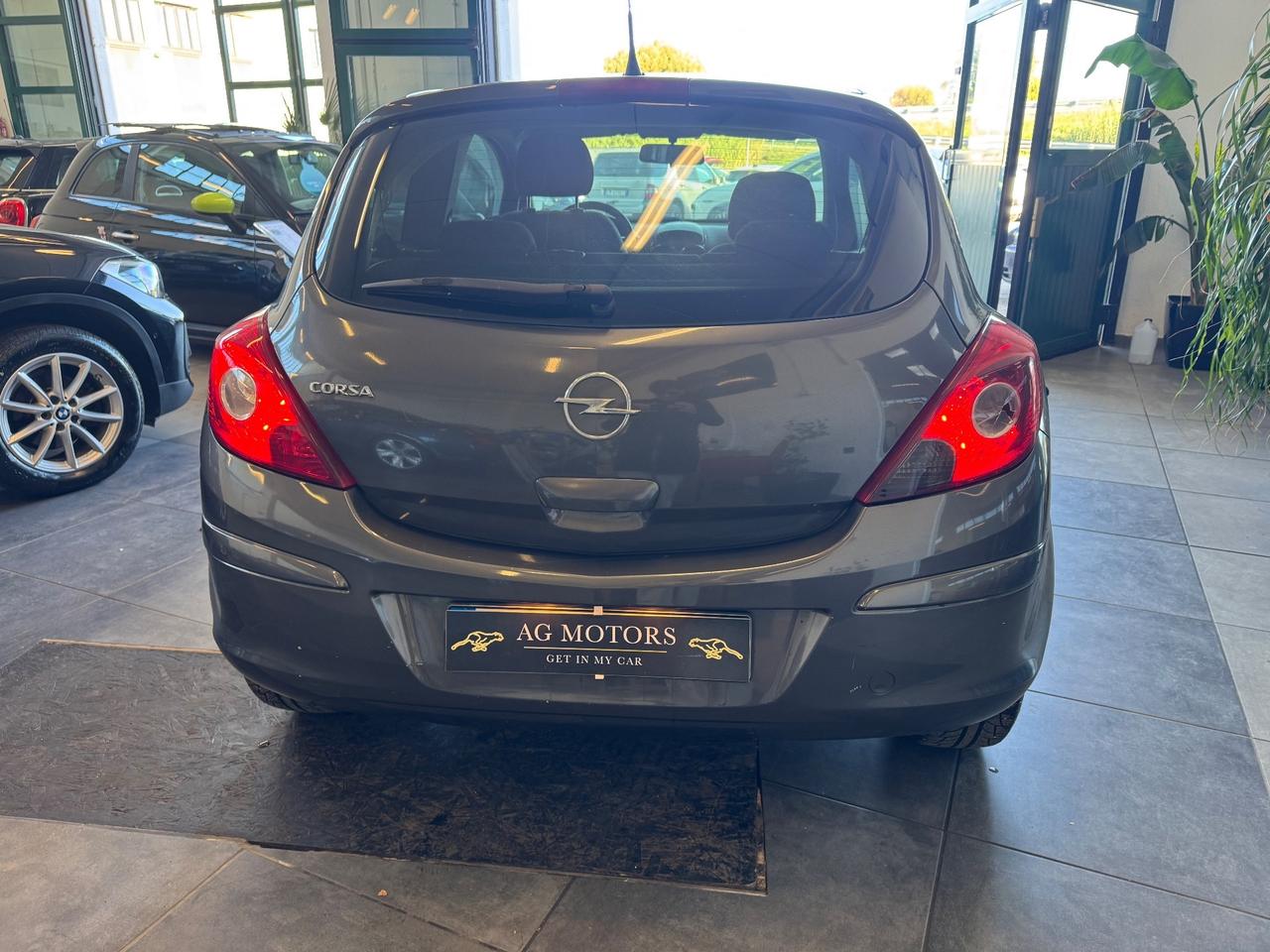 Opel Corsa 1.2 3 porte 123.000KM NEOPATENTATI