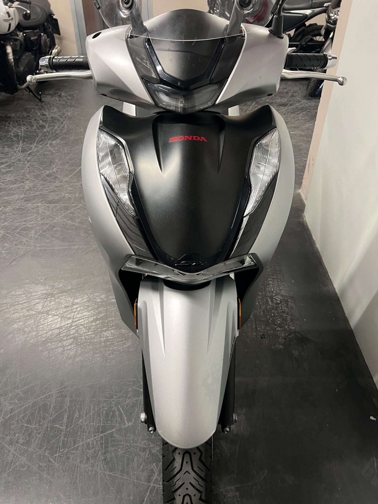 Honda SH 350 i sport