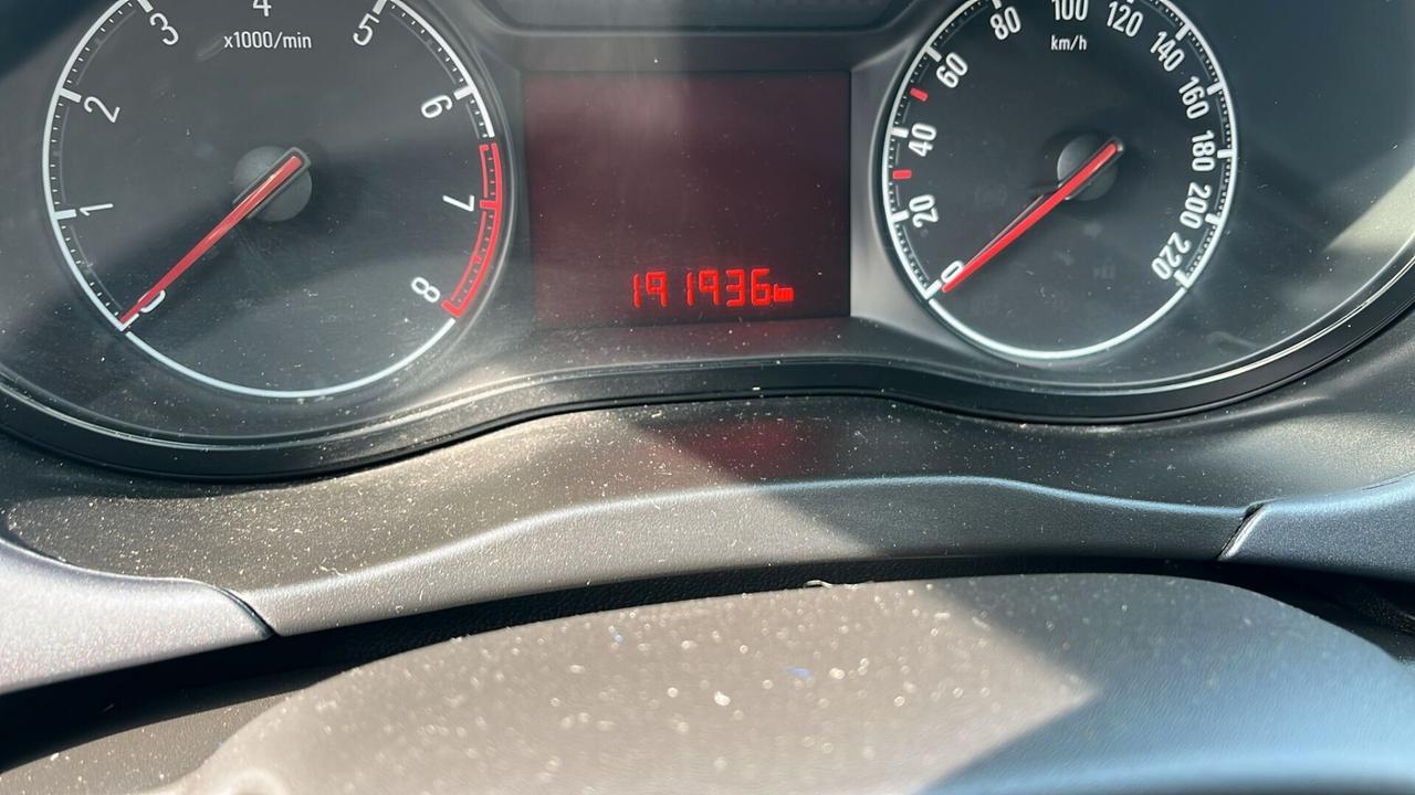 Opel Corsa 1.4 90CV GPL Tech 5 porte Cosmo