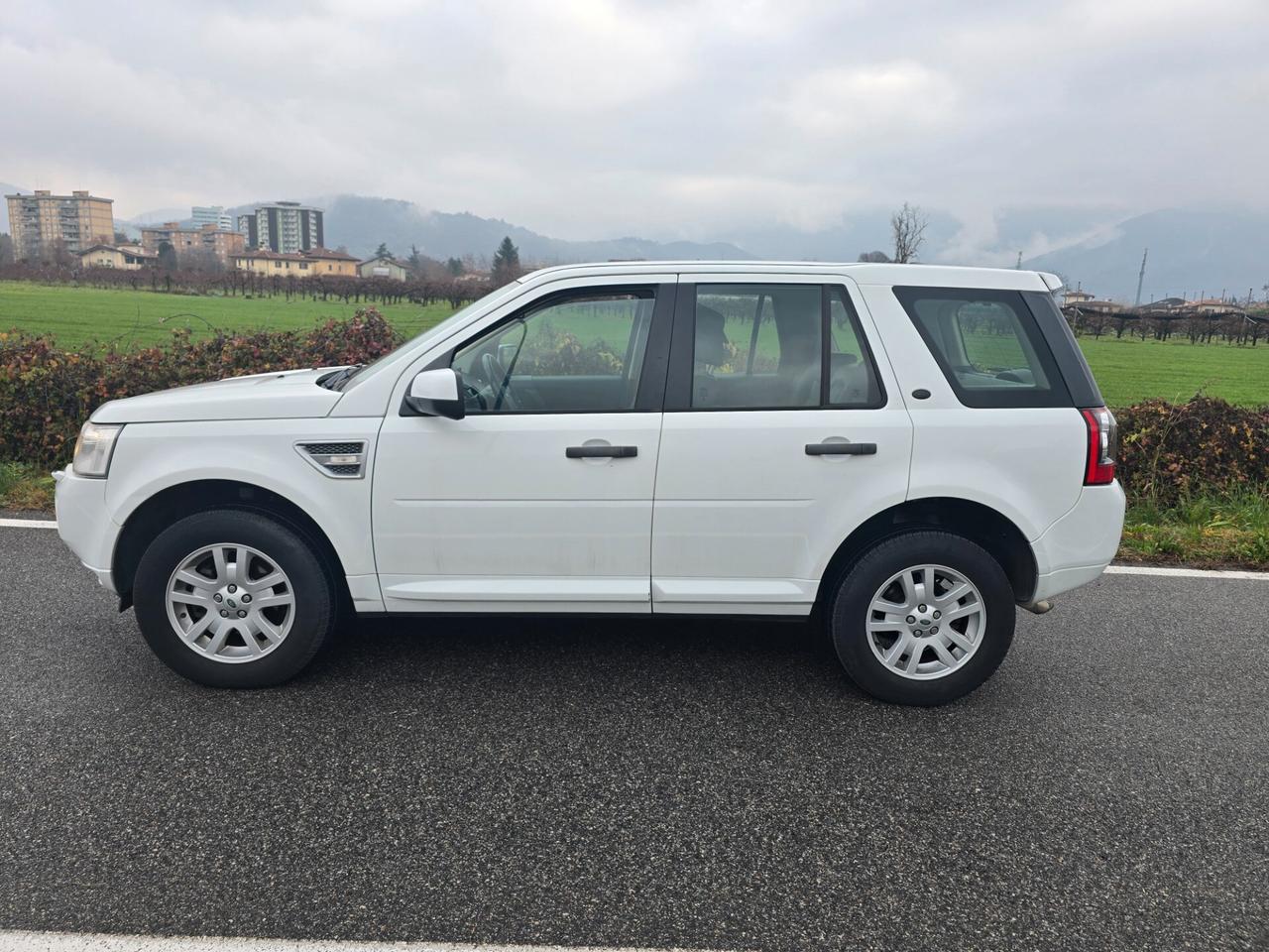 LAND ROVER FREELANDER 4×4 AUTOMATICO 190cv