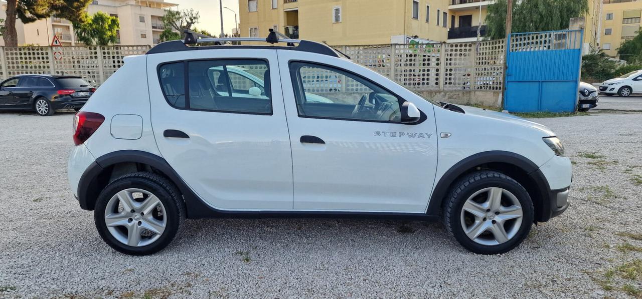 Dacia Sandero Stepway Prestige 2014 100.000km