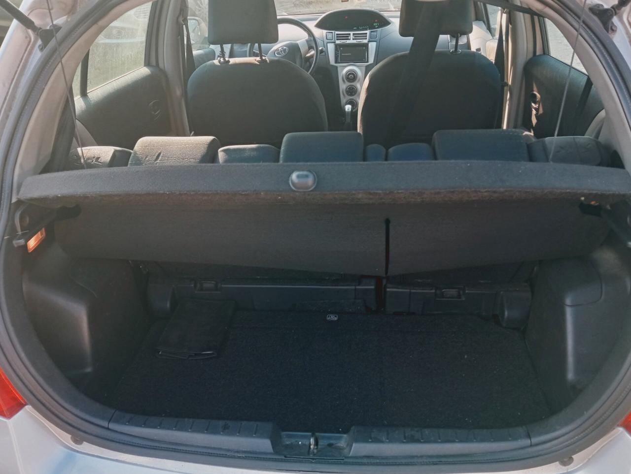 Toyota Yaris 1.0 5 porte Sol