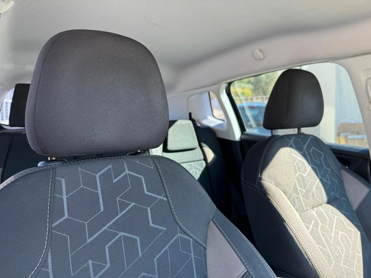 Peugeot 2008 1.6 e-HDi 92 CV GARANZIA