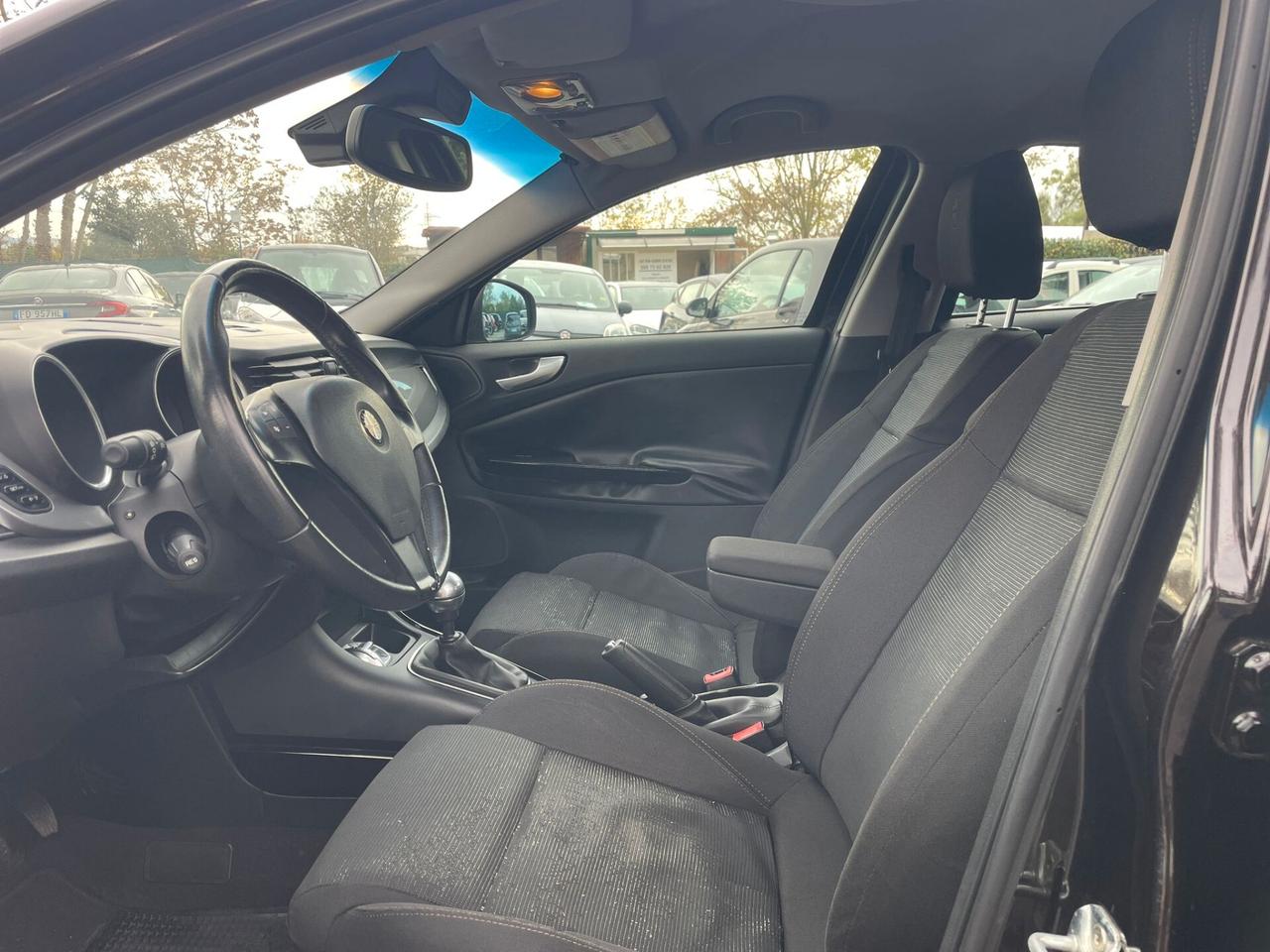 Alfa Romeo Giulietta 1.4 Turbo MultiAir TCT Distinctive