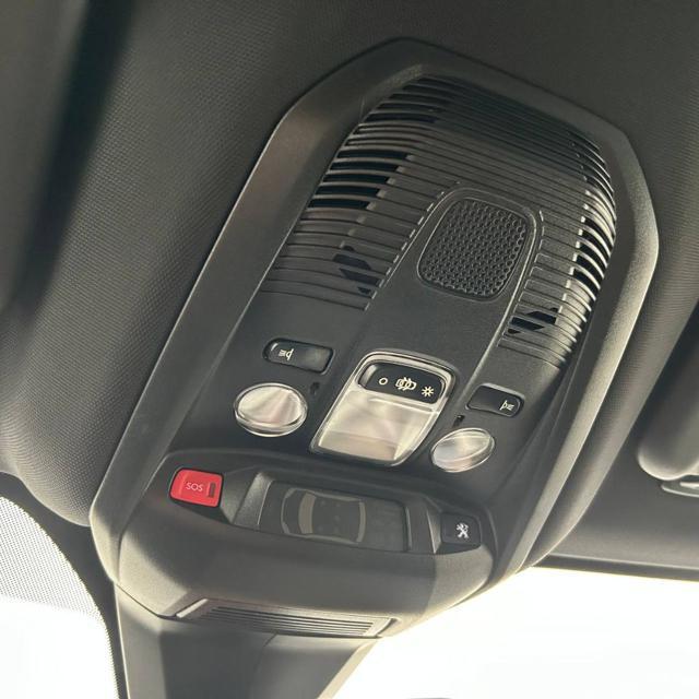 PEUGEOT 3008 Hybrid4 300 e-EAT8 GT