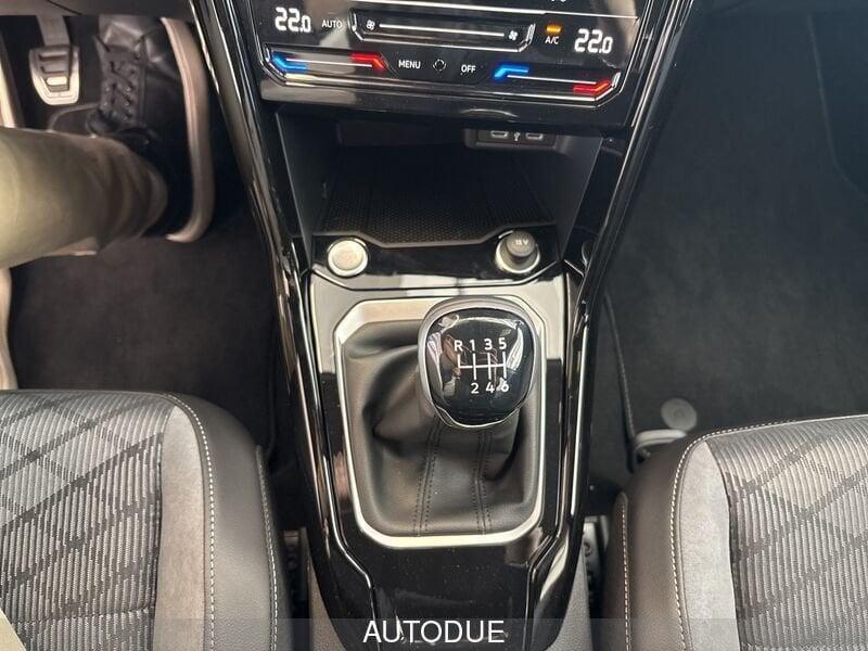 Volkswagen T-Roc 1.0 TSI R-LINE 115 CV