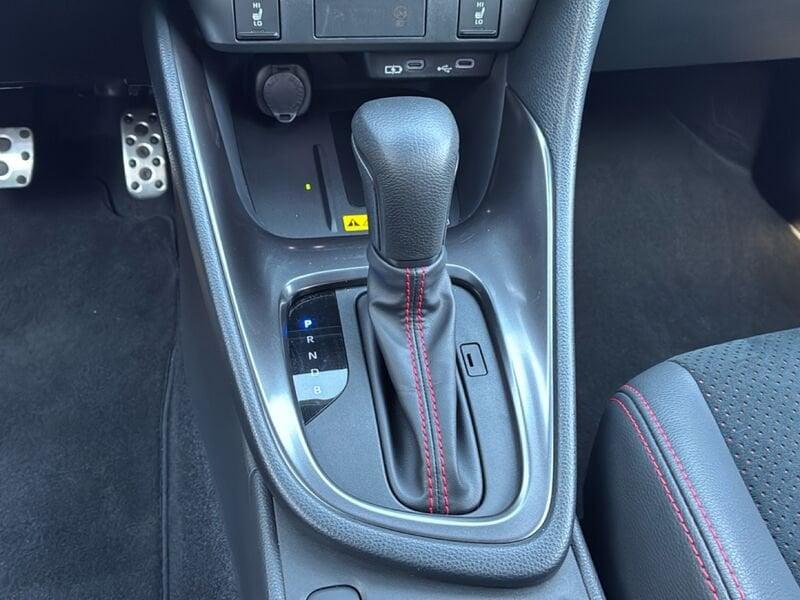 Toyota Yaris Yaris 1.5h 130 GR Sport