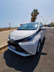 Toyota Aygo 1.0 VVT-i 69 CV 5 porte x-cool 10/2014