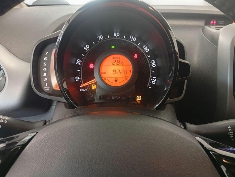 Toyota Aygo Aygo Connect 1.0 VVT-i 72 CV 5 porte x-wave MMT