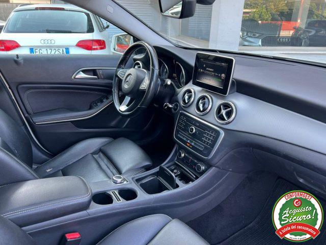 MERCEDES-BENZ GLA 180 d Automatic Premium Tetto Navi Led