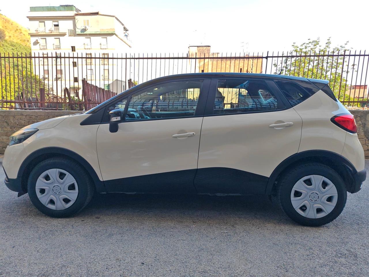 Renault Captur 0.9 TCe ZONA VOMERO TABLET CARPLAY