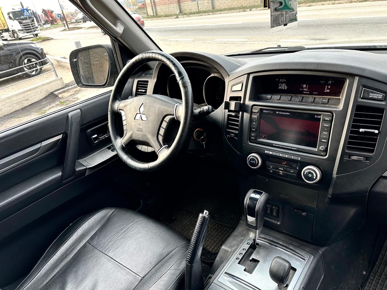 Mitsubishi Pajero 3.2 DI-D 16V aut. 3p. Instyle GANCIO TRAINO