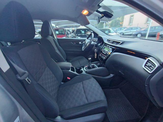 NISSAN Qashqai 1.2 DIG-T Acenta