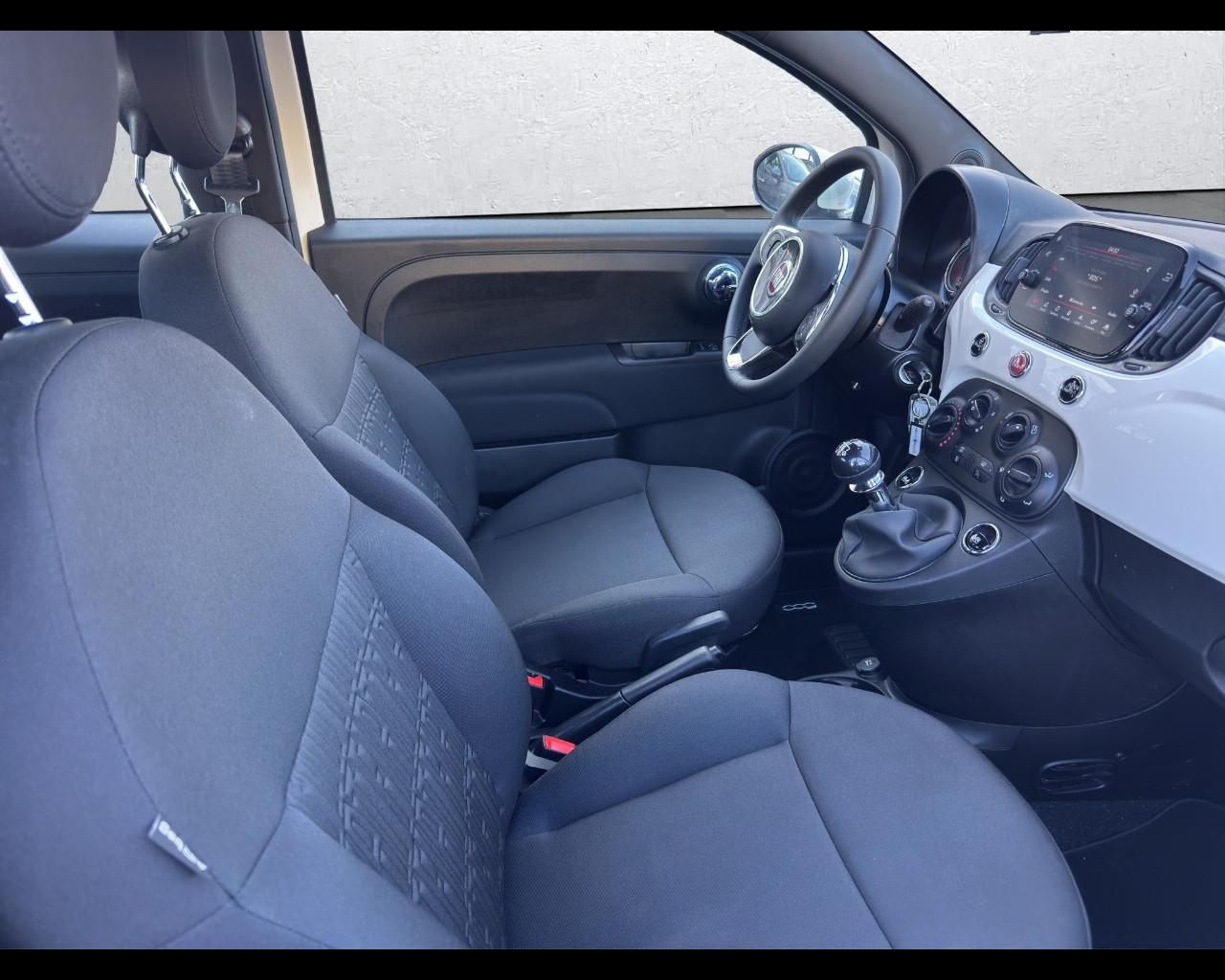 FIAT 500 (2015-2024) - 500 C 1.0 Hybrid Dolcevita