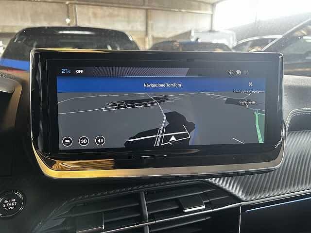 Peugeot 208 1.2 Hybrid 100cv E-DCS6 GT + NAVI KM ZERO
