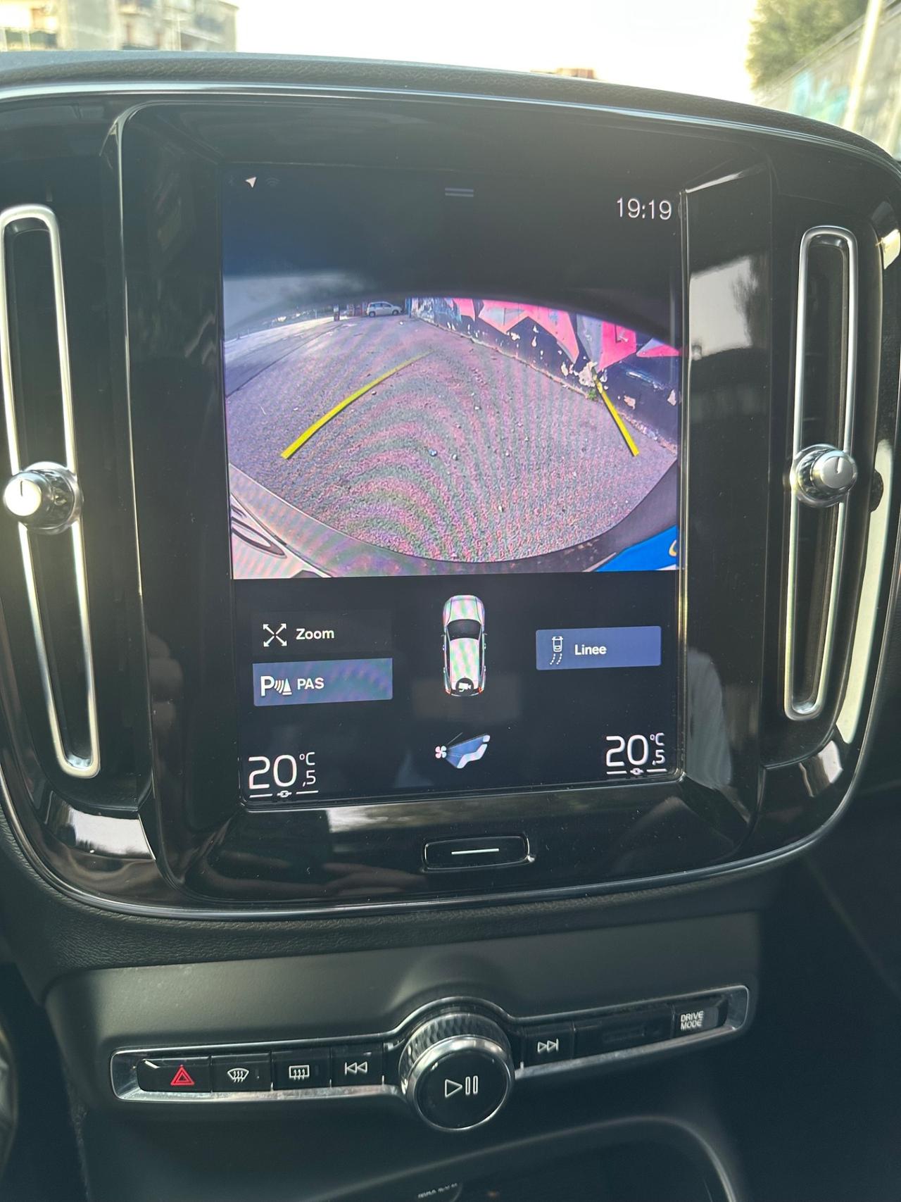 Volvo XC40 D3 2.0 150CV AUT/TETTO/LED/PELLE
