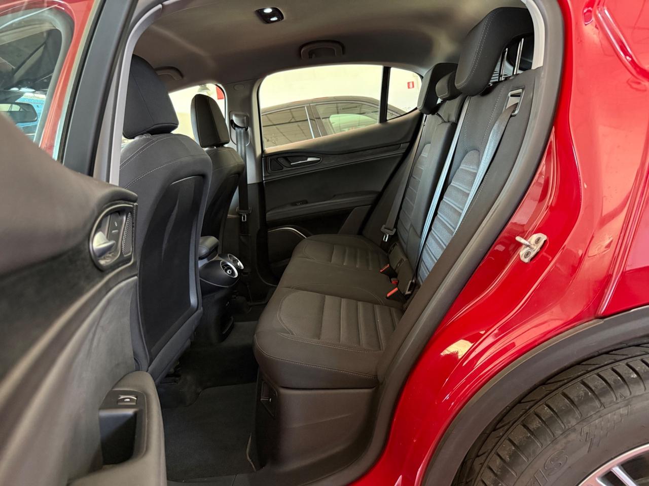 Alfa Romeo Stelvio 2.2 Turbodiesel 190 CV AT8 Q4 Business