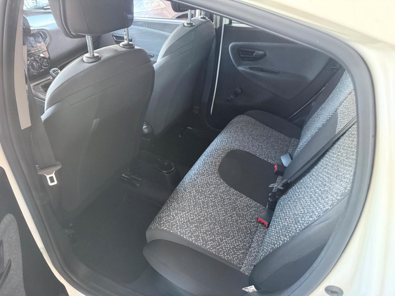 Lancia Ypsilon 1.2 69 CV 5 porte Elefantino Blu
