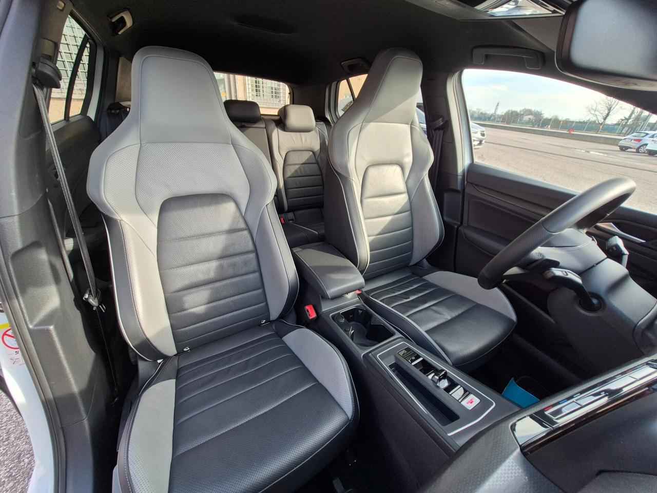 Volkswagen Golf 2.0 TDI DSG GTD