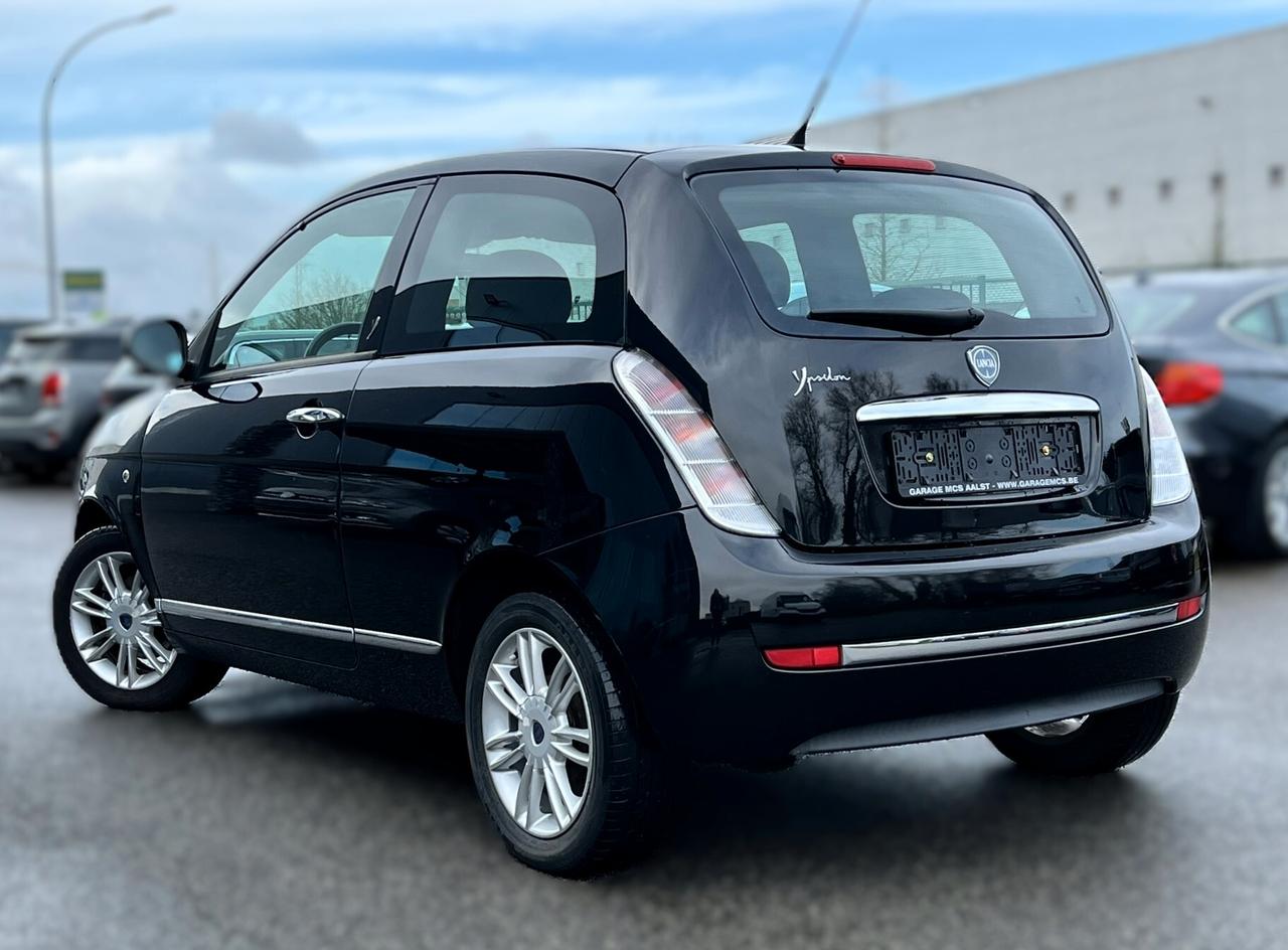 Lancia Ypsilon 1.2 69 CV Platino