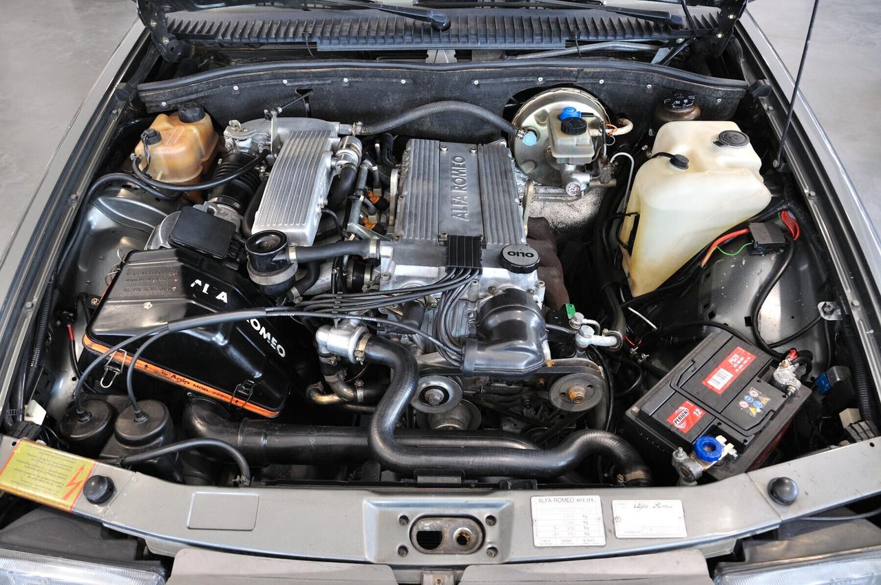 Alfa Romeo 75 2.0i Twin Spark CRS RIAR targa MI