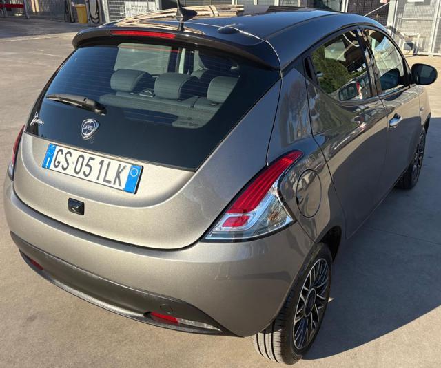 LANCIA Ypsilon 1.0 FireFly 5 porte S&S Hybrid Gold
