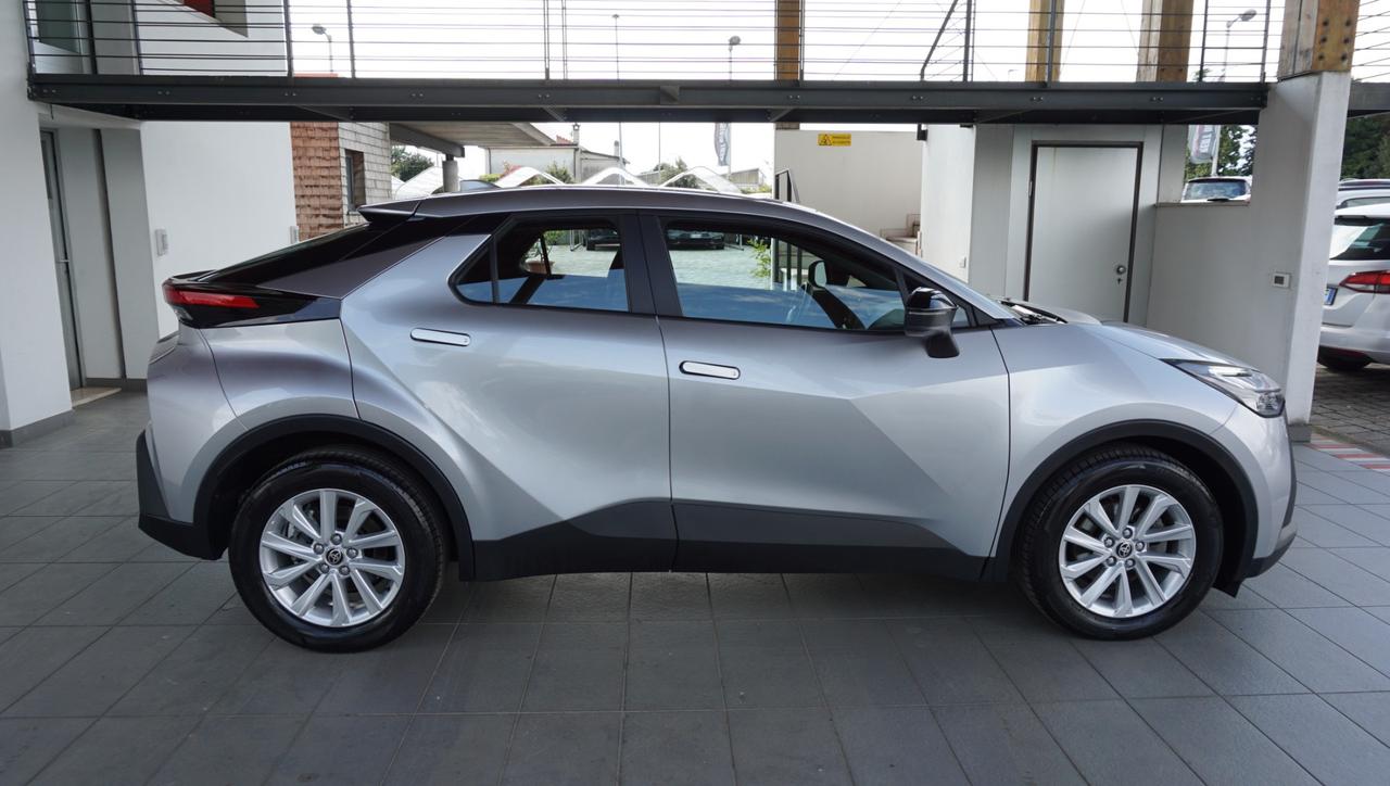Toyota C-HR 1.8 hev Active fwd e-cvt
