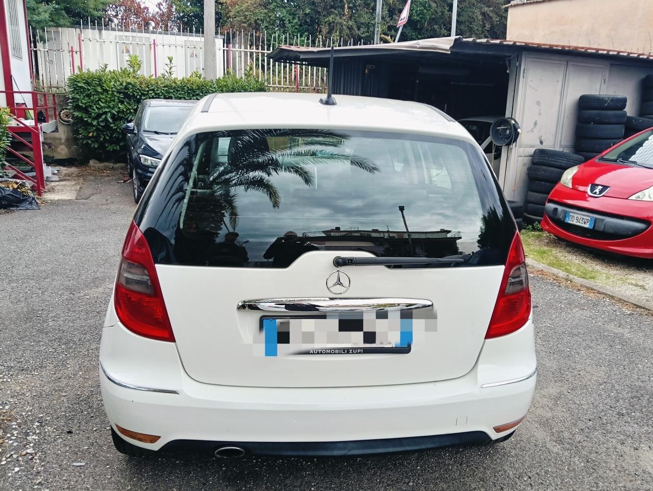 Mercedes-benz A 180 160 CDI AUTOMATIC Premium