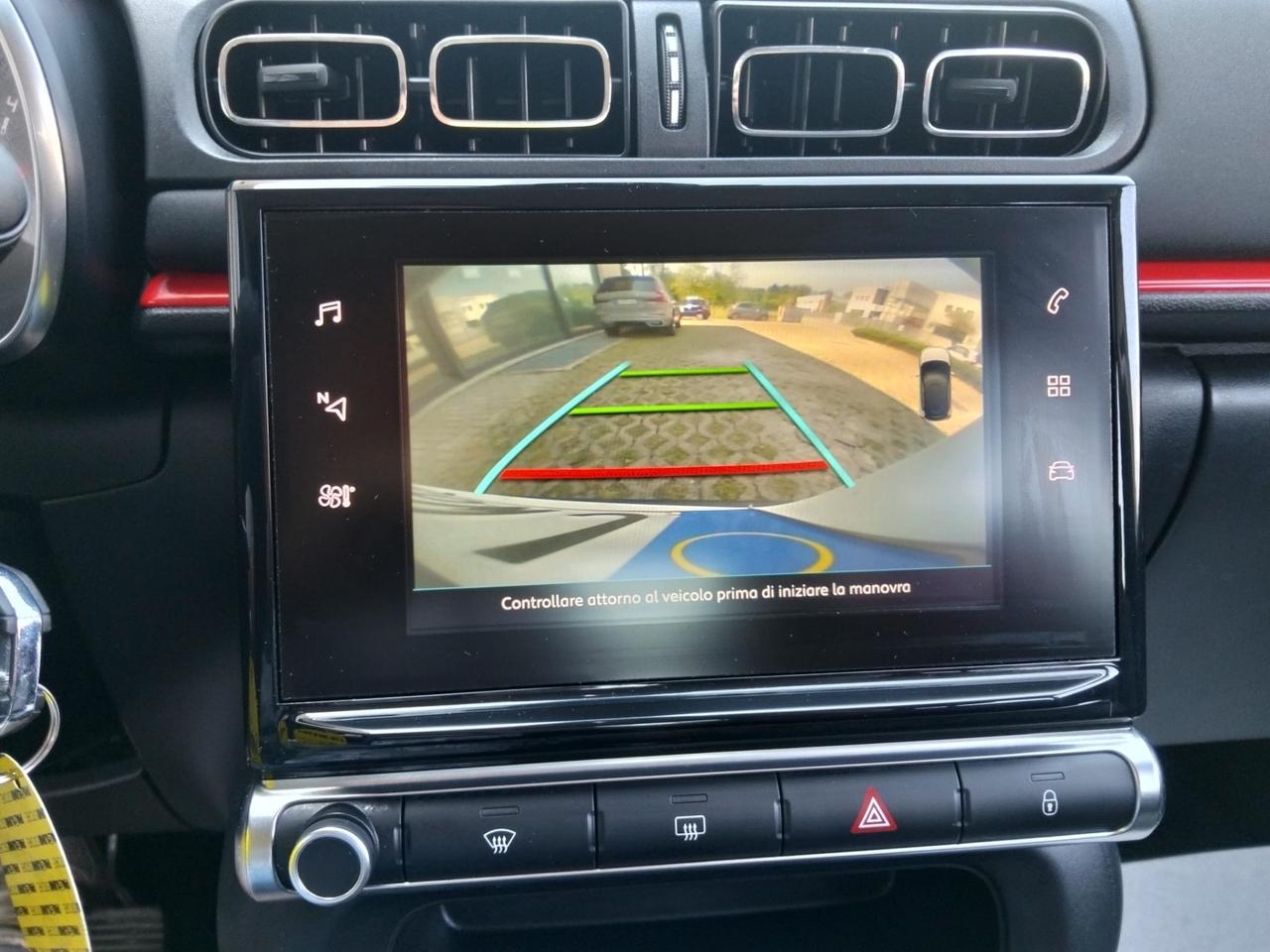 Citroen C3 PureTech 82 Shine*Navi*Aux*Usb*Camera