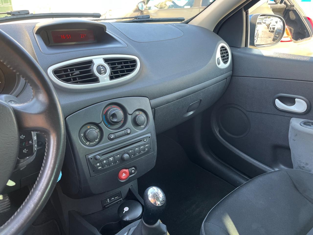 !PERFETTA! Renault Clio 1.2 16V 5 porte Yahoo!