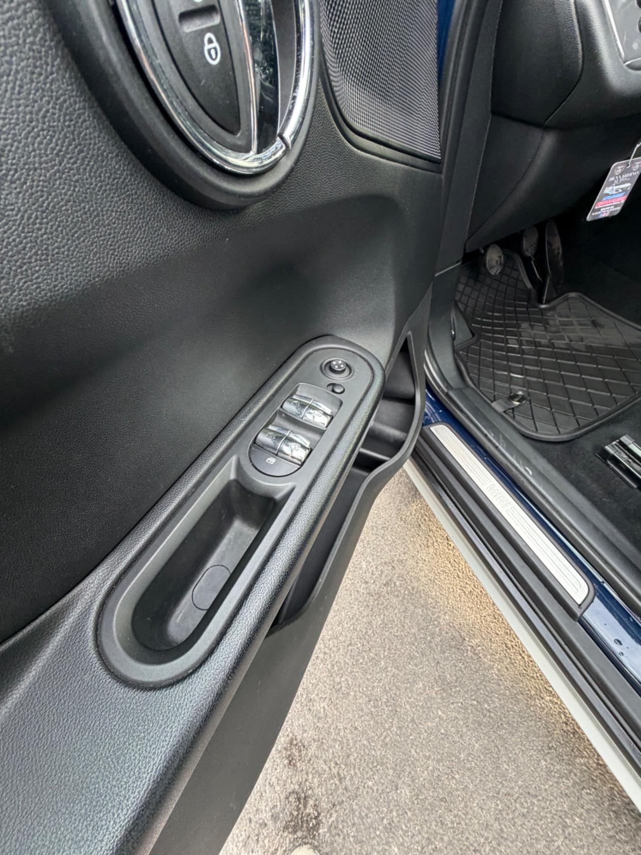 Mini Cooper Countryman 1.5 Hype