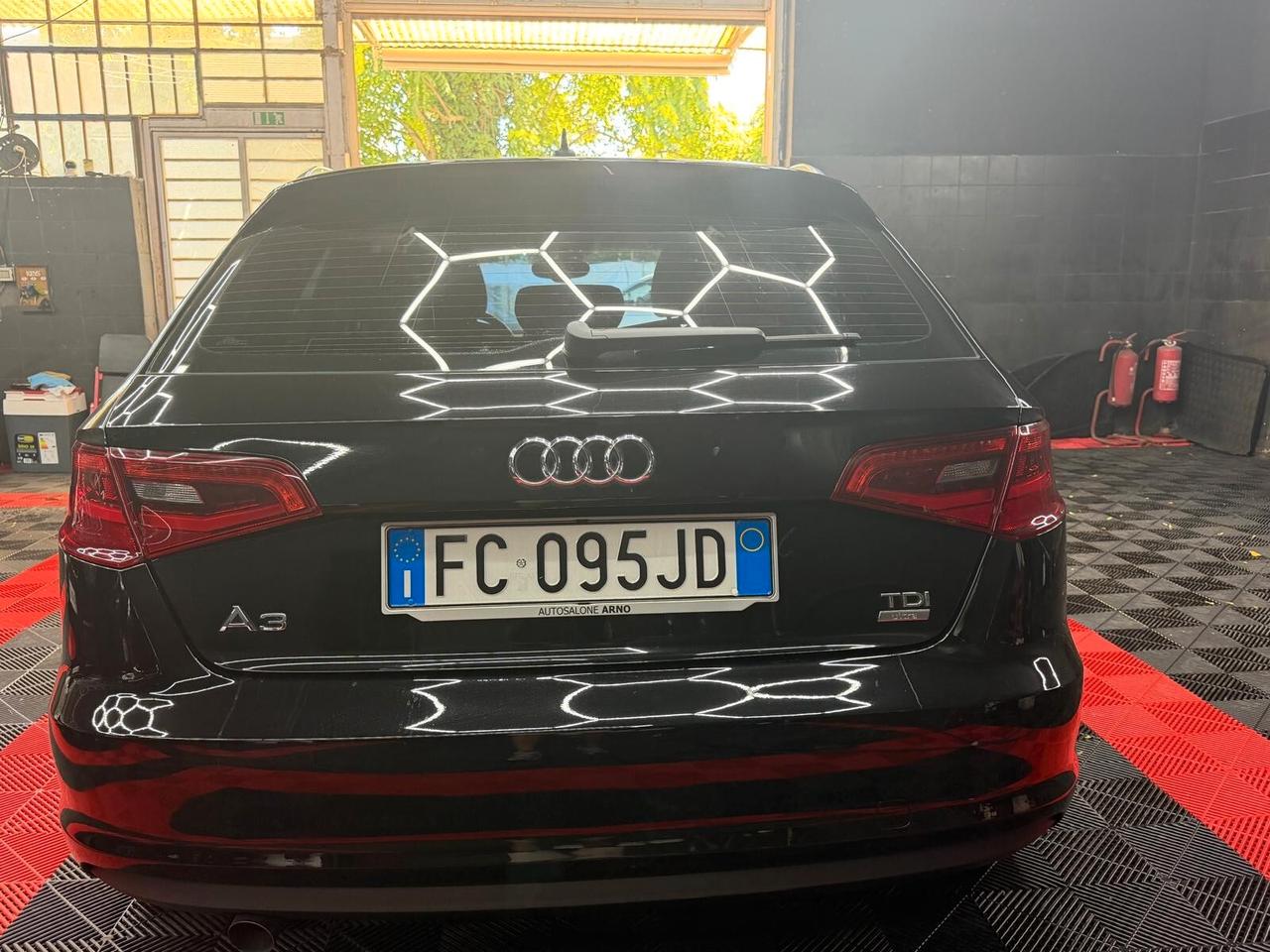 Audi A3 1.6 TDI clean diesel Attraction
