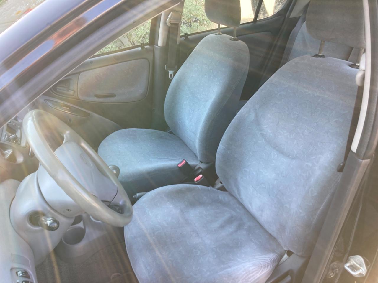 TOYOTA YARIS (5 PORTE) PROPRIETARIO UNICO