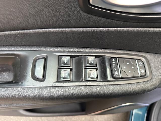 Renault Captur dCi 8V 90 CV EDC Business (AUTOCARRO N1 4 posti)