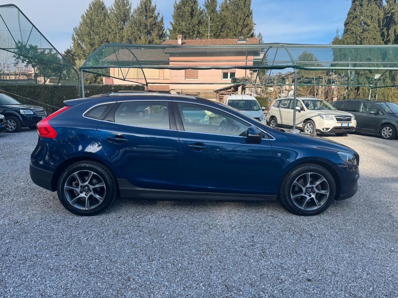 Volvo V40 Cross Country D2 Ocean Race