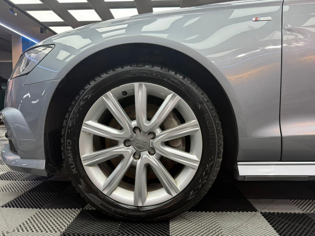 Audi A6 Avant 3.0 TDI quattro S tronic Business Plus (718)