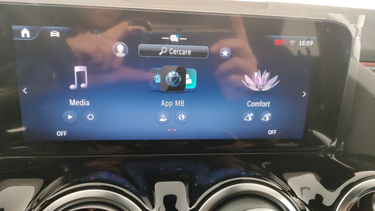 Mercedes-Benz GLA 200 d automatic