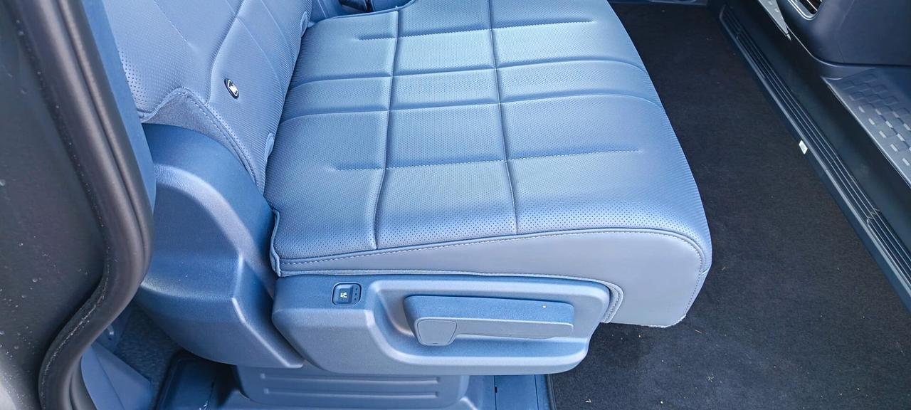 Kia PV5 PASSENGER LR 5S EARTH