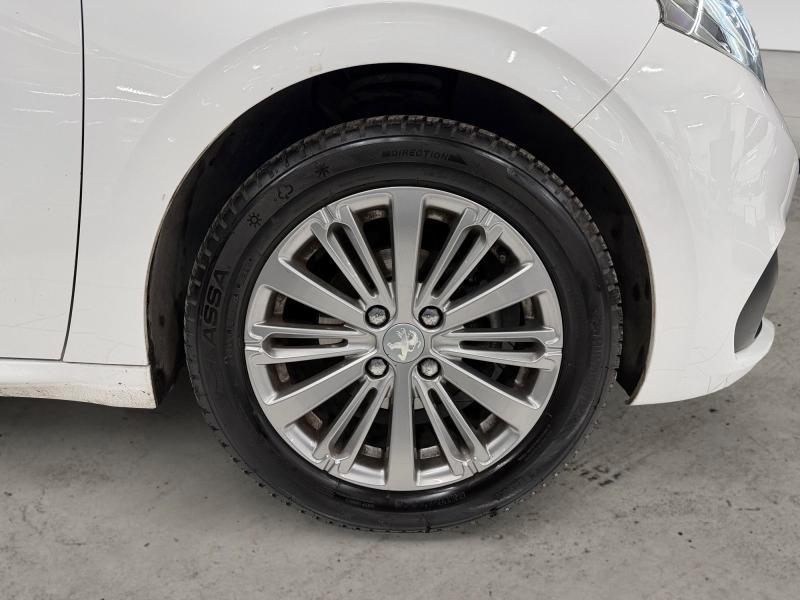 Peugeot 208 5 Porte 208 5p 1.2 puretech Active 82cv