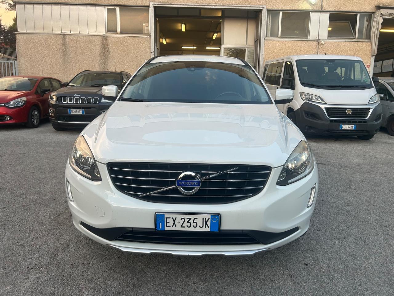 Volvo XC 60 XC60 D4 Geartronic R-design Momentum