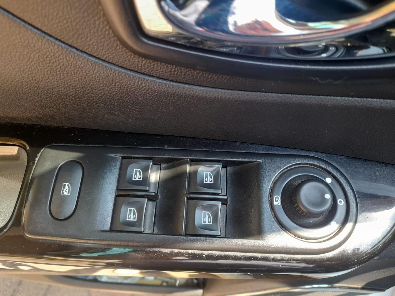 Renault Captur Intens 1.5ENERGY dCi 90 #11937