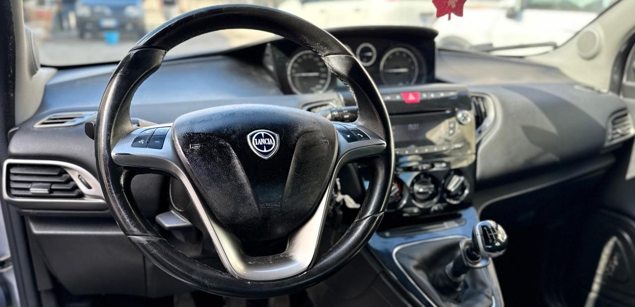 Lancia Ypsilon 1.2 Gpl Ecochic 69 Cv